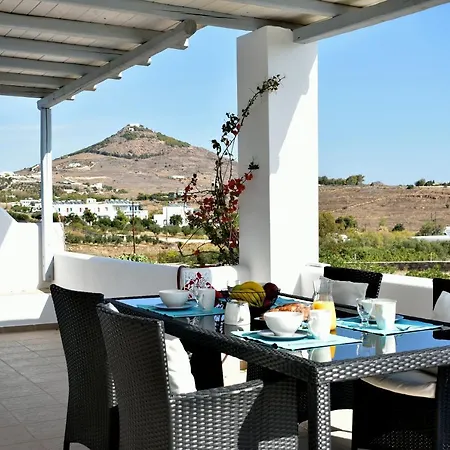 Parodise * Parikia (Paros)